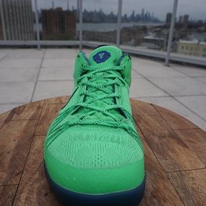 Kobe 8 System Elite Superhero Size 10